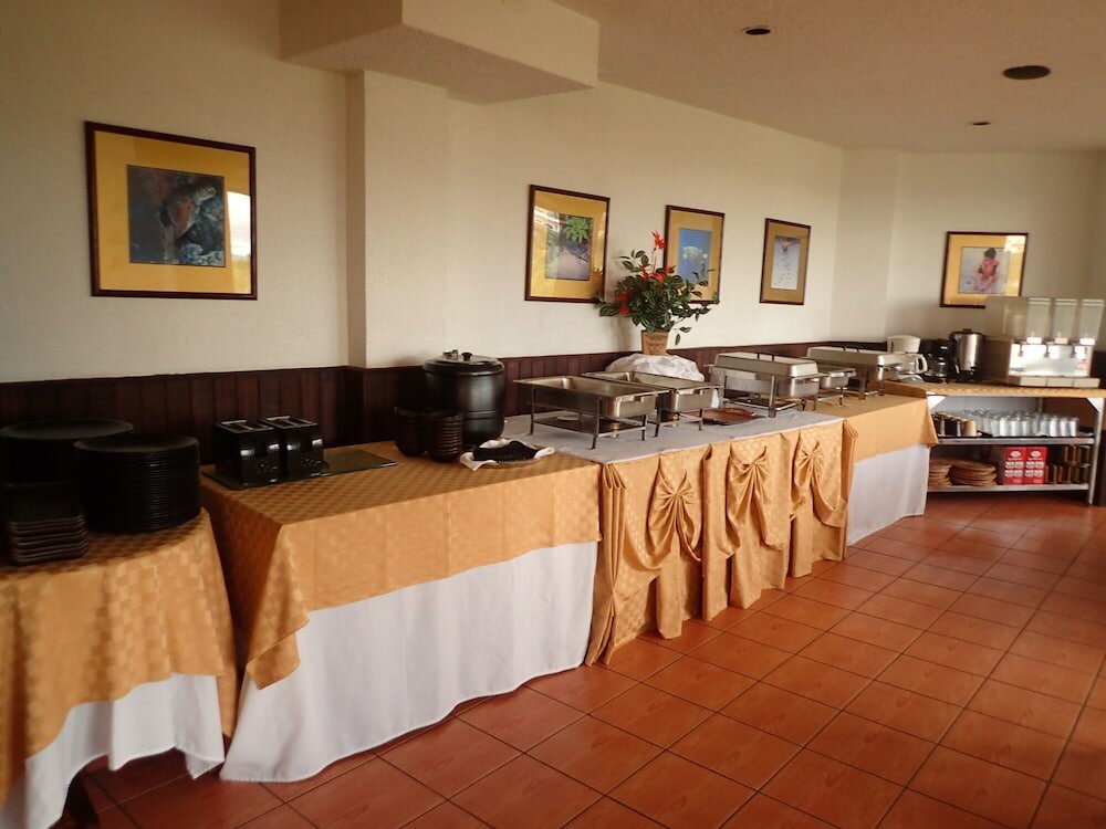 Фото Cliffside View Hotel