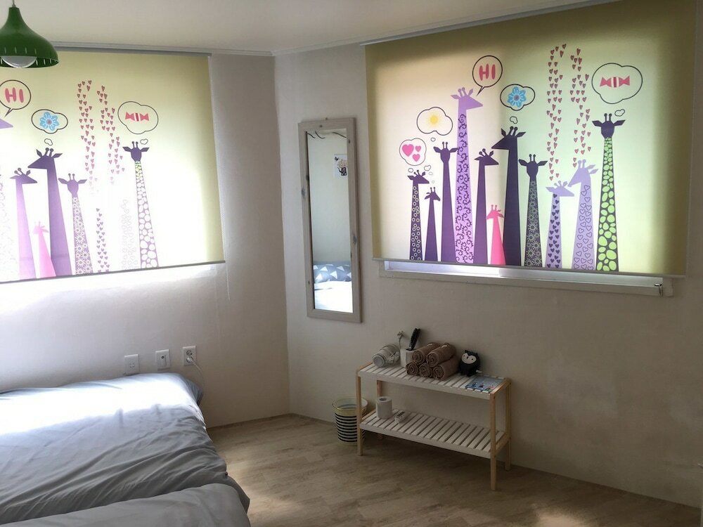 Фото Kiki House 2 Hongdae Stn