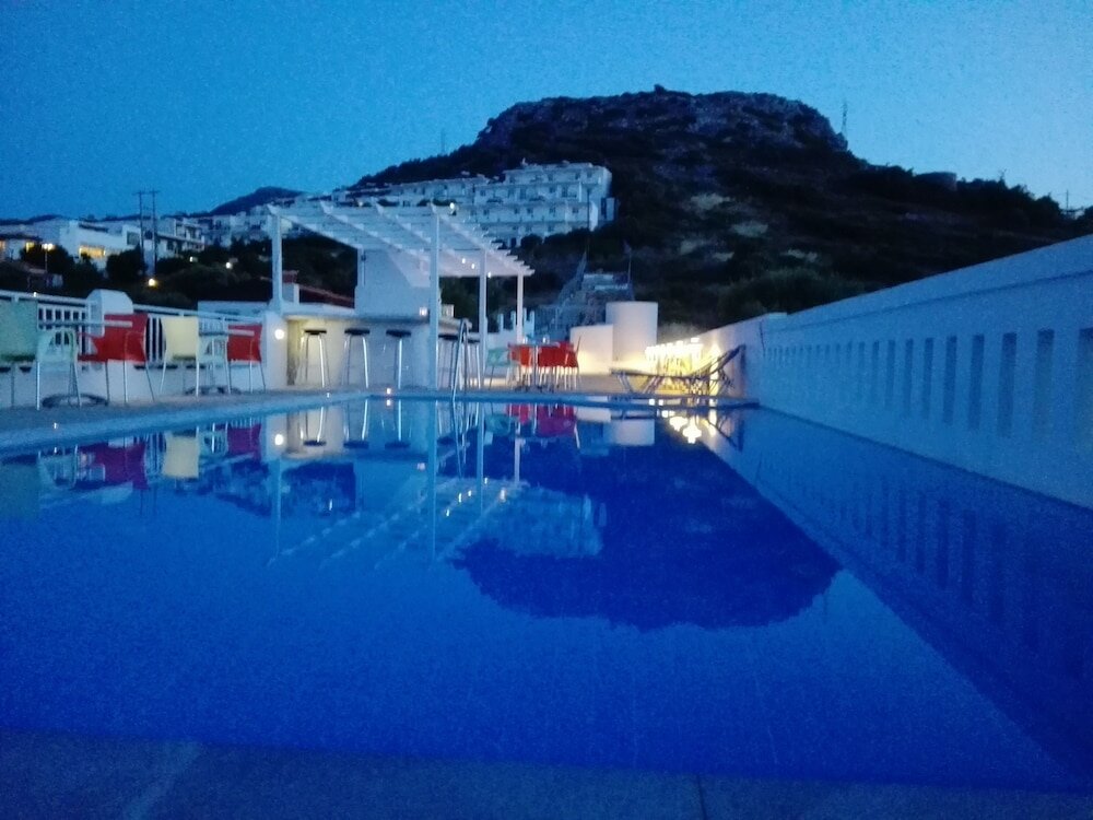 Фото Okirroi Villas