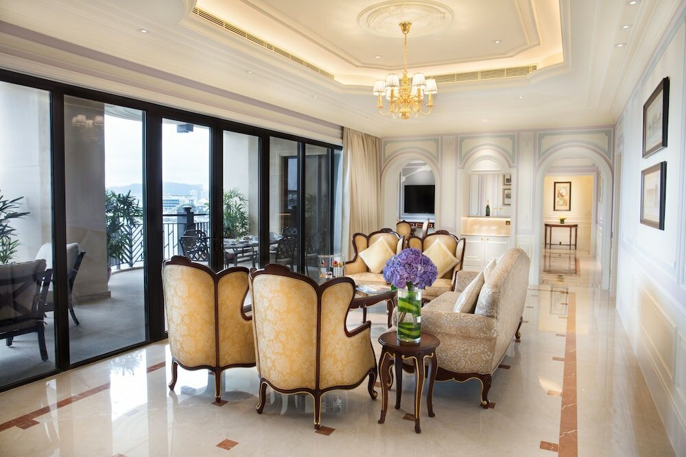 Фото Legend Palace Hotel