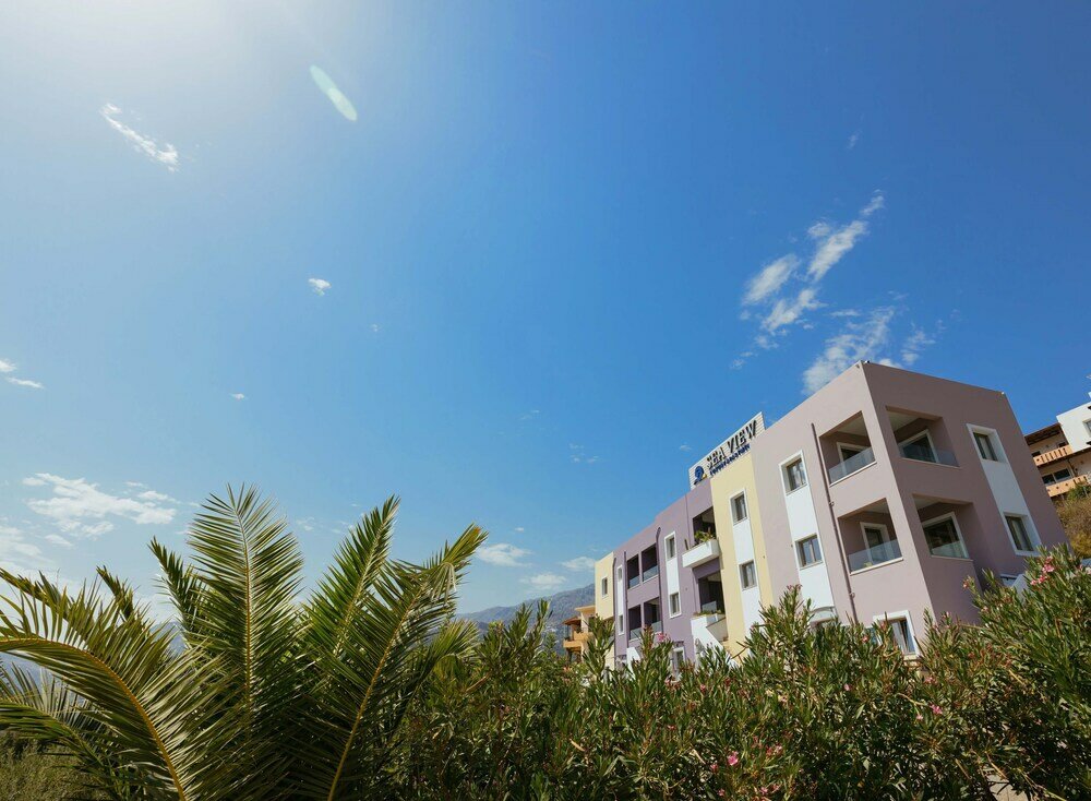 Фото Sea View Luxury Apartment