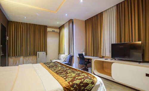 Гостиница Hotel Lotus Subang