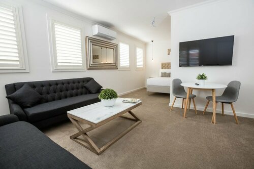 Гостиница Newington Apartments в Балларате