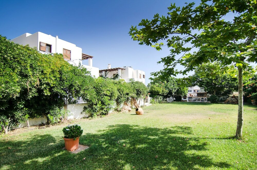 Фото Anemonisia Deluxe Apartments & Mesonettes