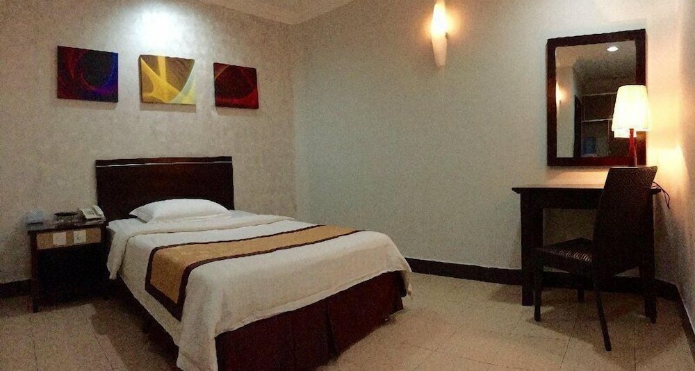 Фото Home 2 Hotel