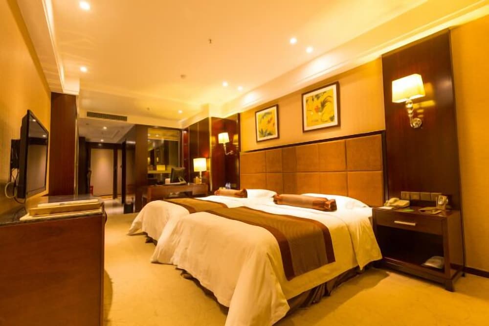 Фото Chengdu Gaoyi Hotel