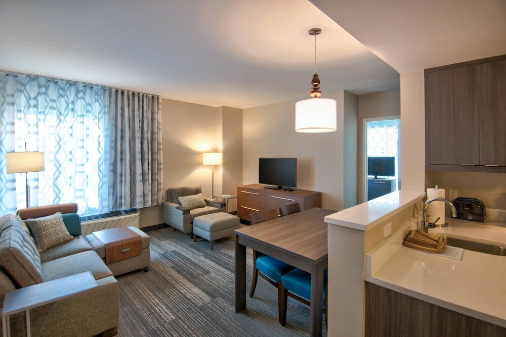 Фото TownePlace Suites by Marriott Miami Airport