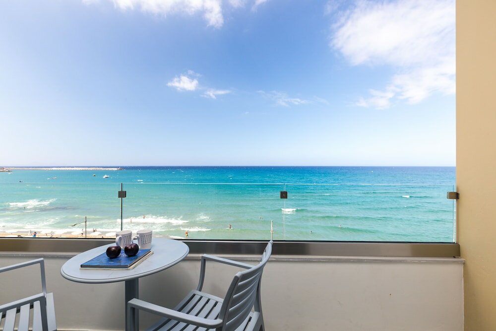 Фото Meltemi Coast Suites