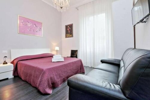 Гостиница Brunetti Suite Rooms в Риме