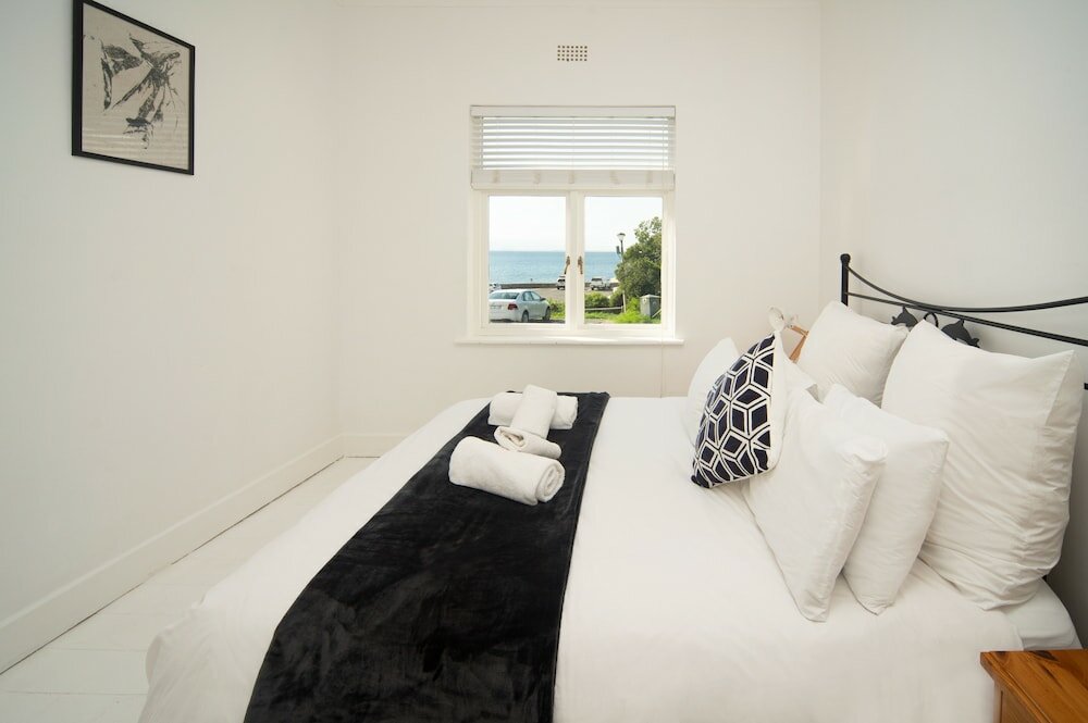 Фото Boulders Beach Hotel