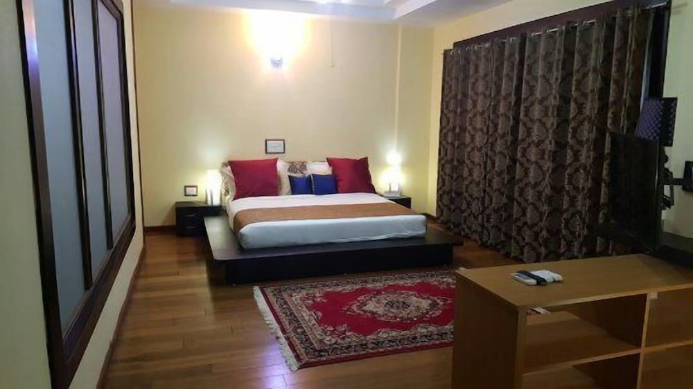 Фото Tashi Namgay Grand