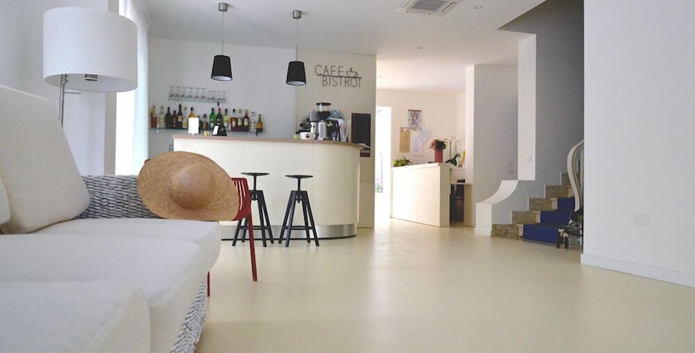 Фото Petit Hotel