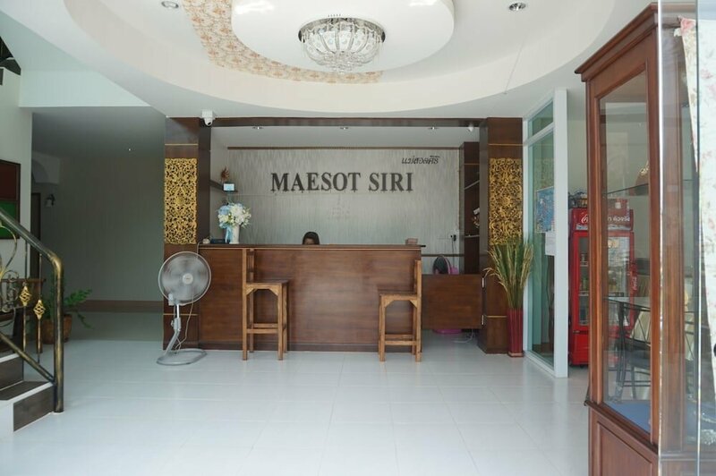 Гостиница Maesot Siri Hotel в Мэсоте