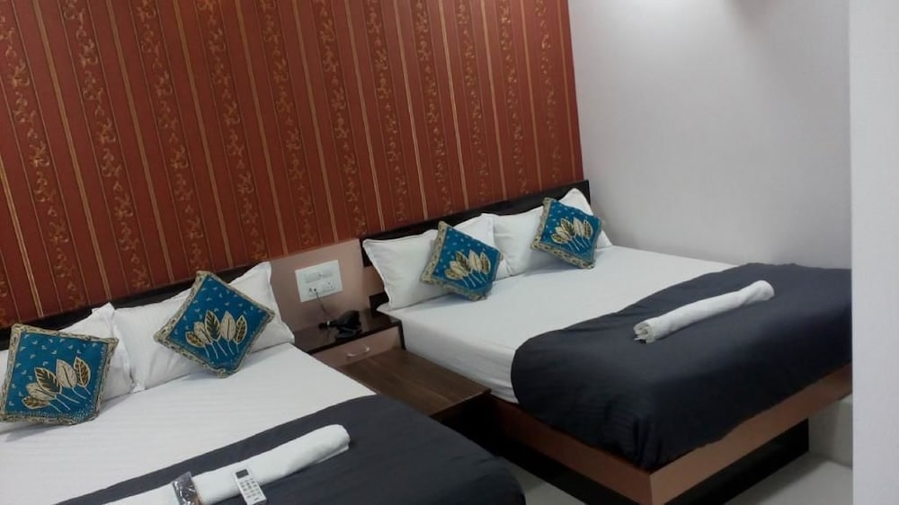 Фото Hotel Sion Residency