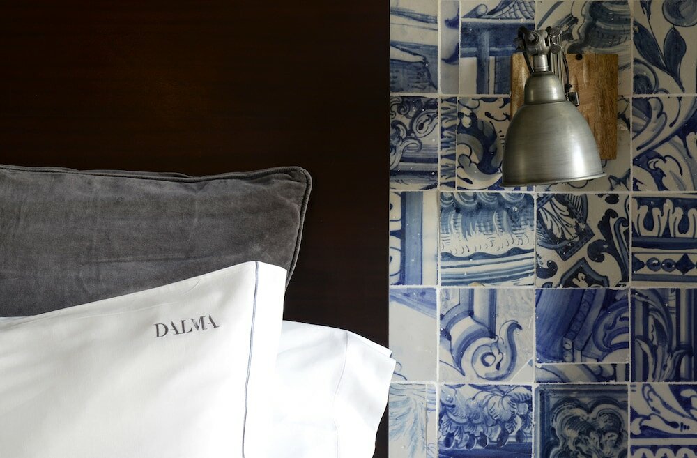 Фото Hotel Dalma Old Town