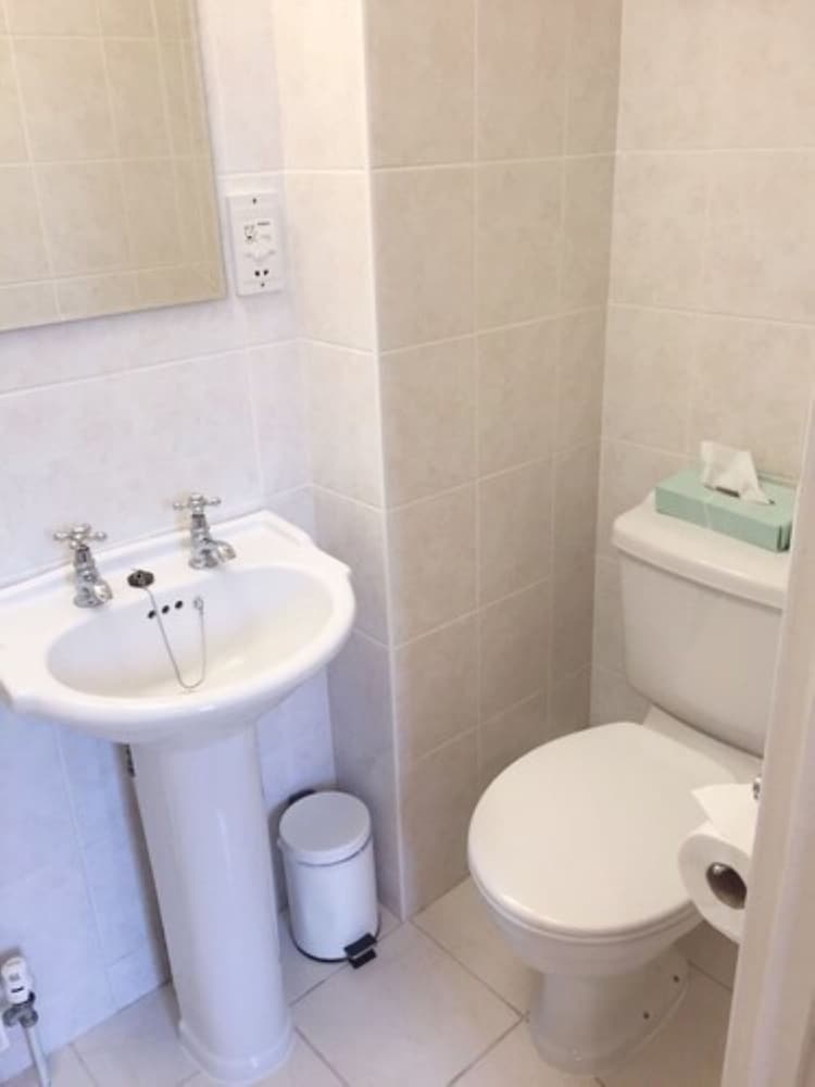 Фото Ashley Hotel