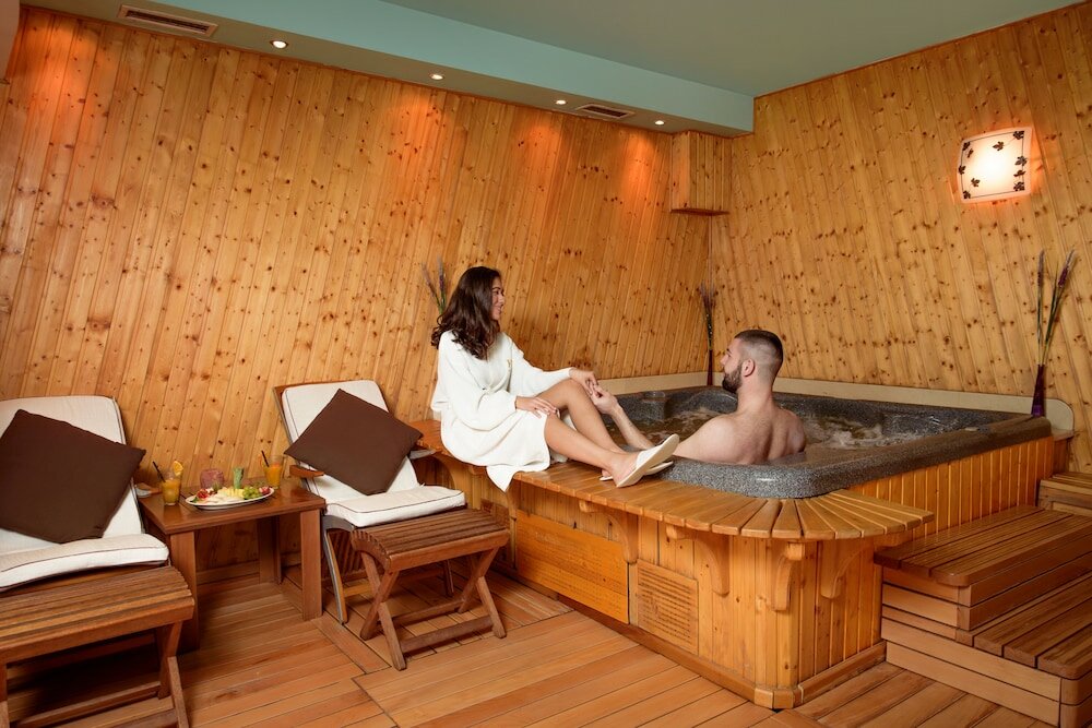 Фото Crystal Palace Boutique Hotel