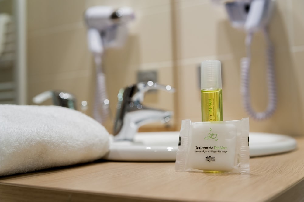 Фото Brit Hotel Mâcon Centre Gare