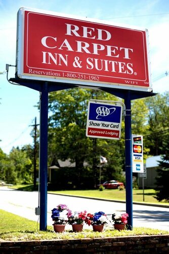Гостиница Red Carpet Inn & Suites