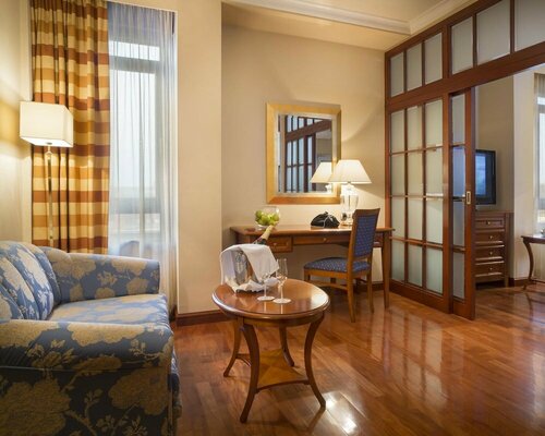 Best Western Premier Hotel Astoria