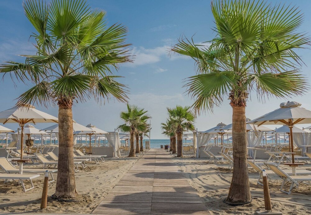 Фото Suite Hotel Maestrale