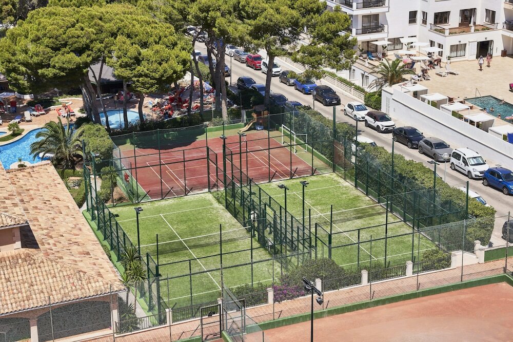 Фото Hotel & SPA S'entrador Playa