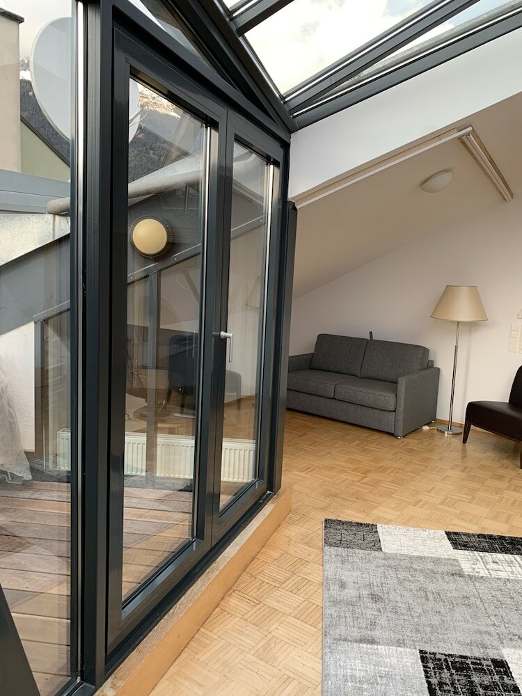 Фото Basic Apartments downtown