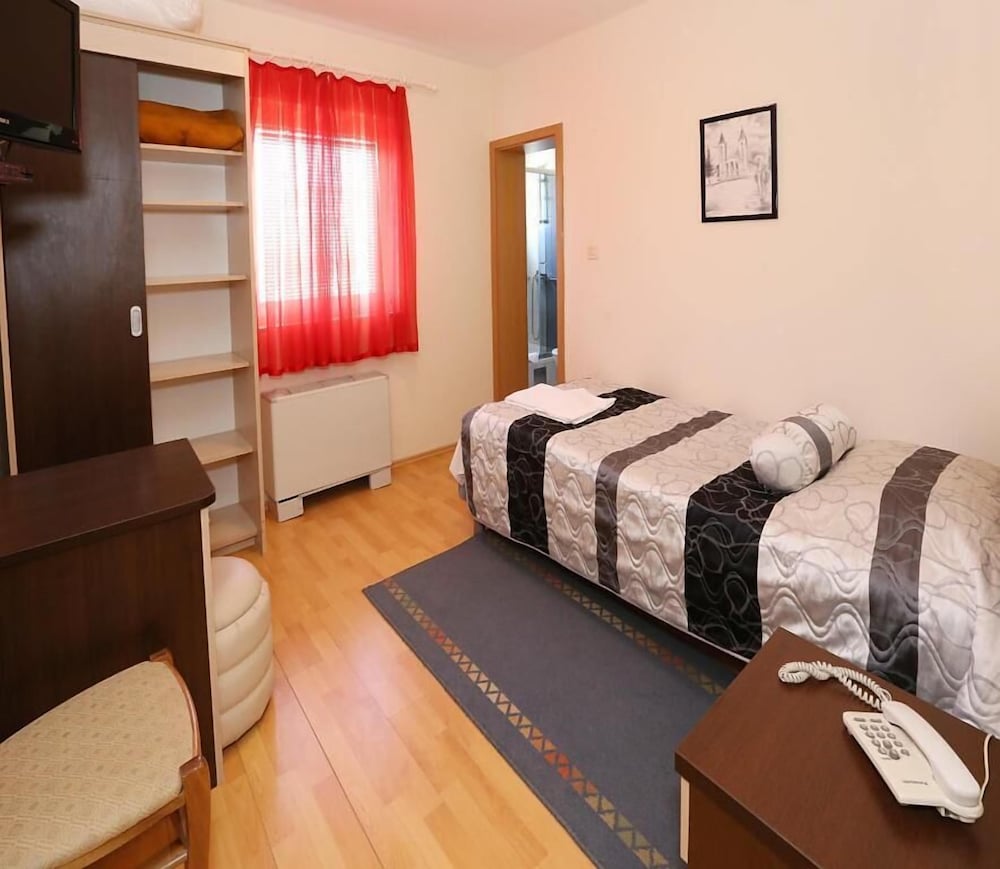 Фото Hotel Globtour Inn