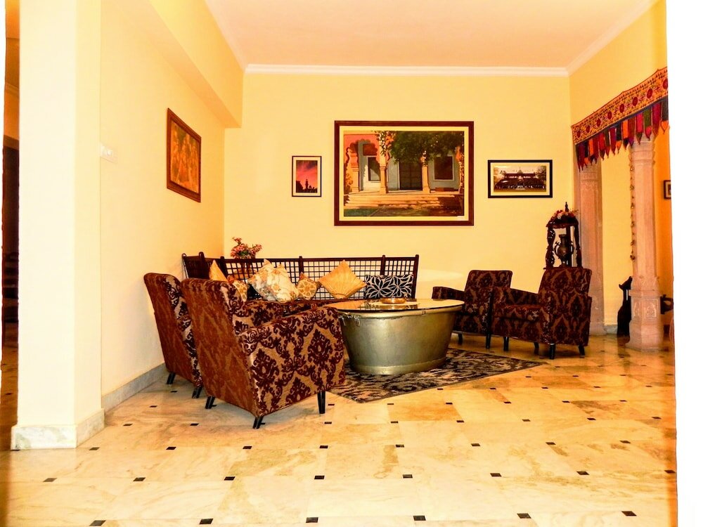 Фото Hotel Kishan Kunj