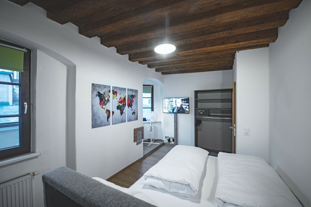 Фото Basic Apartments downtown