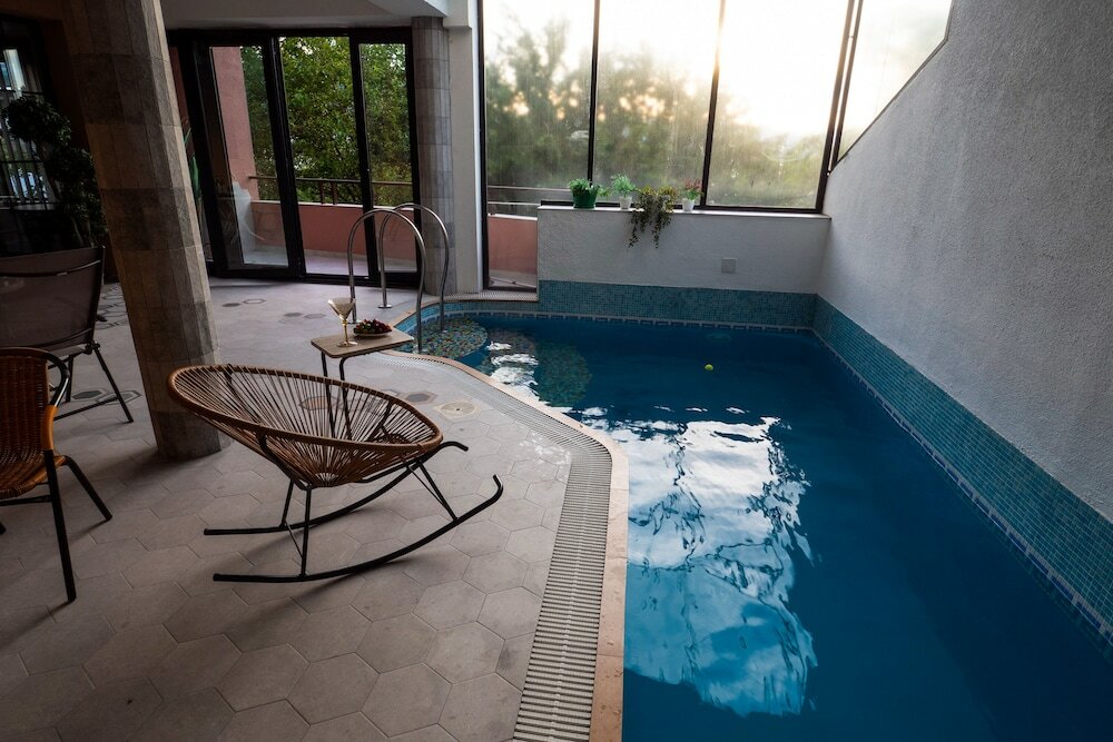 Фото Hotel Livin