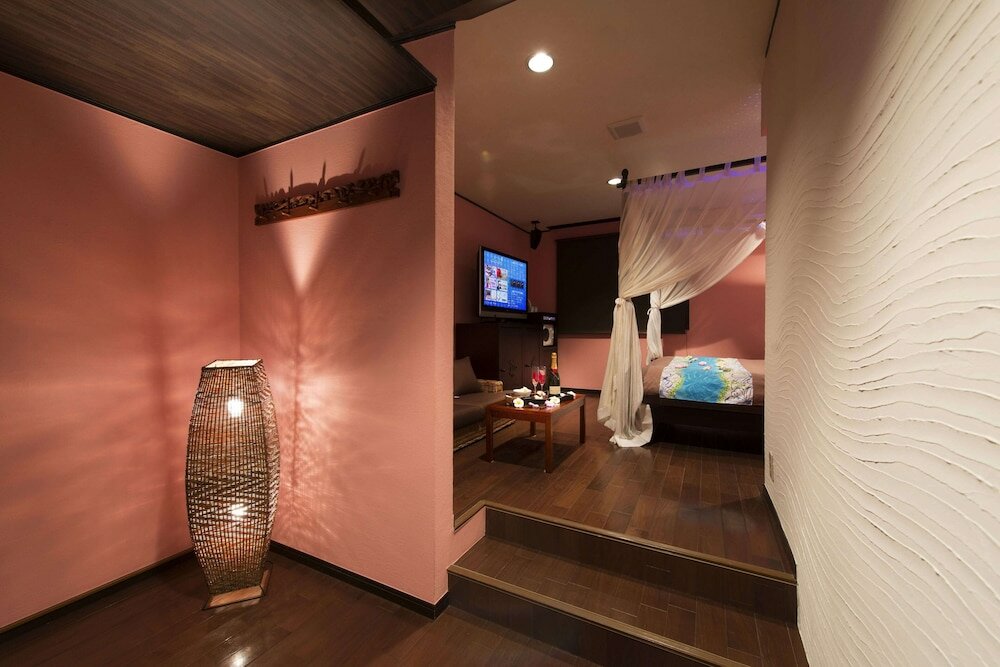 Фото Alo alo - Adults Only