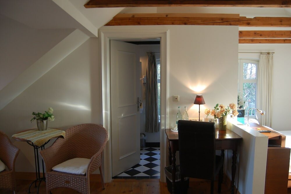 Фото Hotel Hochzeitshaus