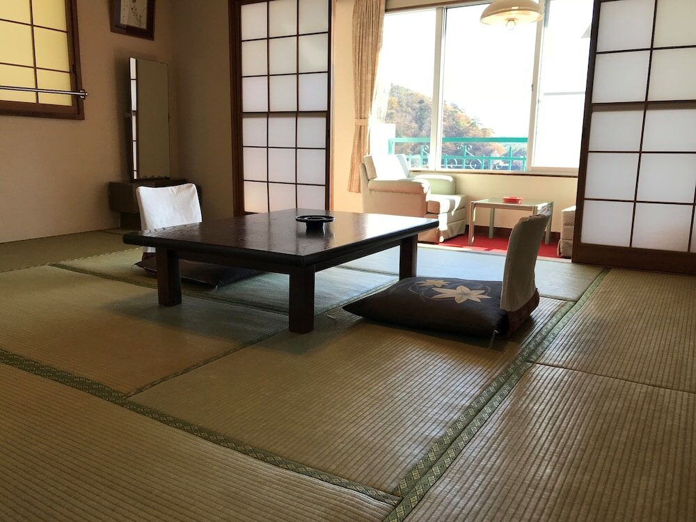 Фото Shoji Lake Hotel