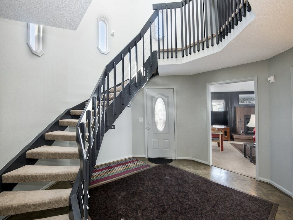 Фото 2338 Tahoe Drive