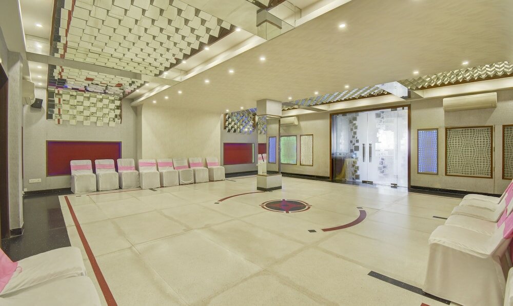 Фото Treebo Trend Rockland Hotel And Restaurant