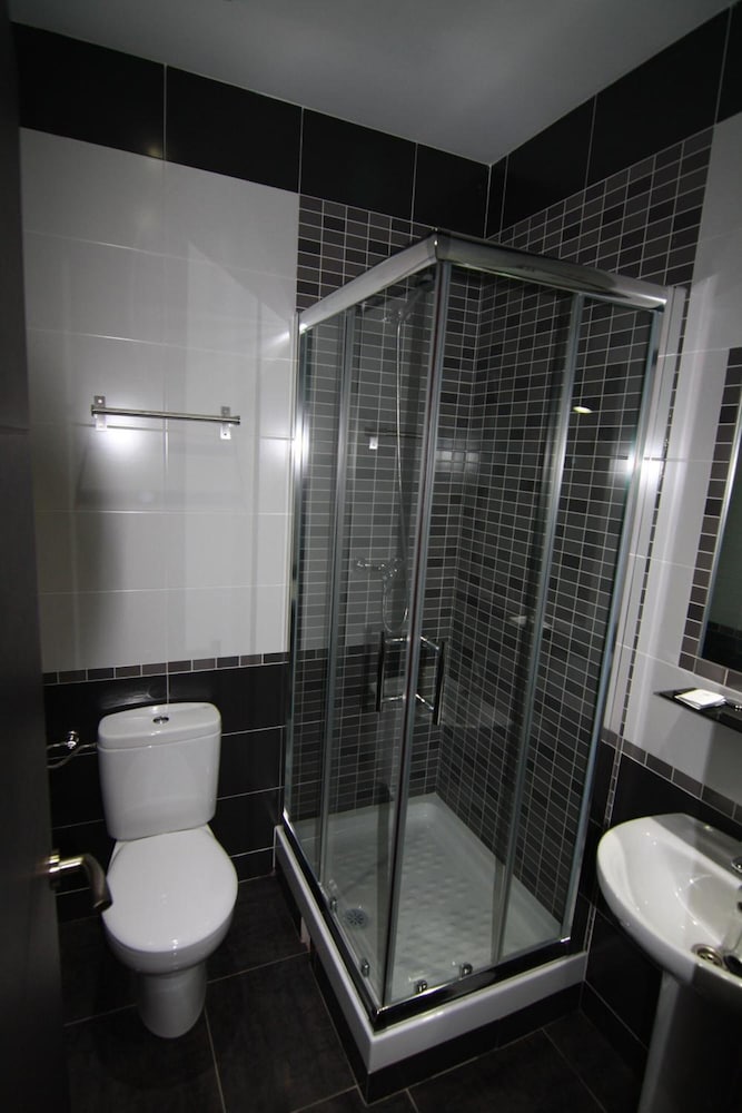 Фото Hostal Mh Fuencarral