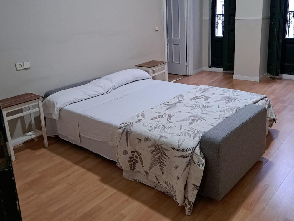 Фото Apartamentos Mayor Centro