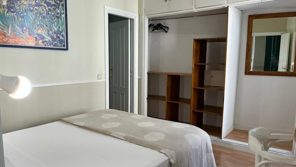 Фото Apartamentos Mayor Centro