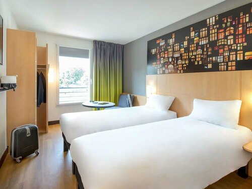 Гостиница Hôtel ibis Lyon Sud Vienne Saint Louis в Вьене