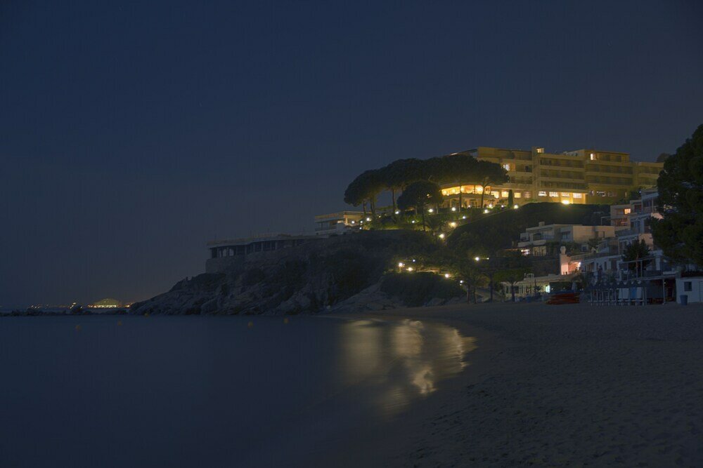 Фото Almadraba Park Hotel