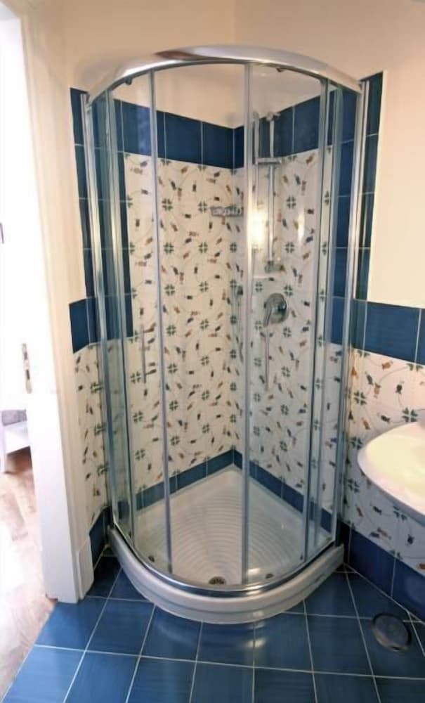 Фото The Secret Garden Relais