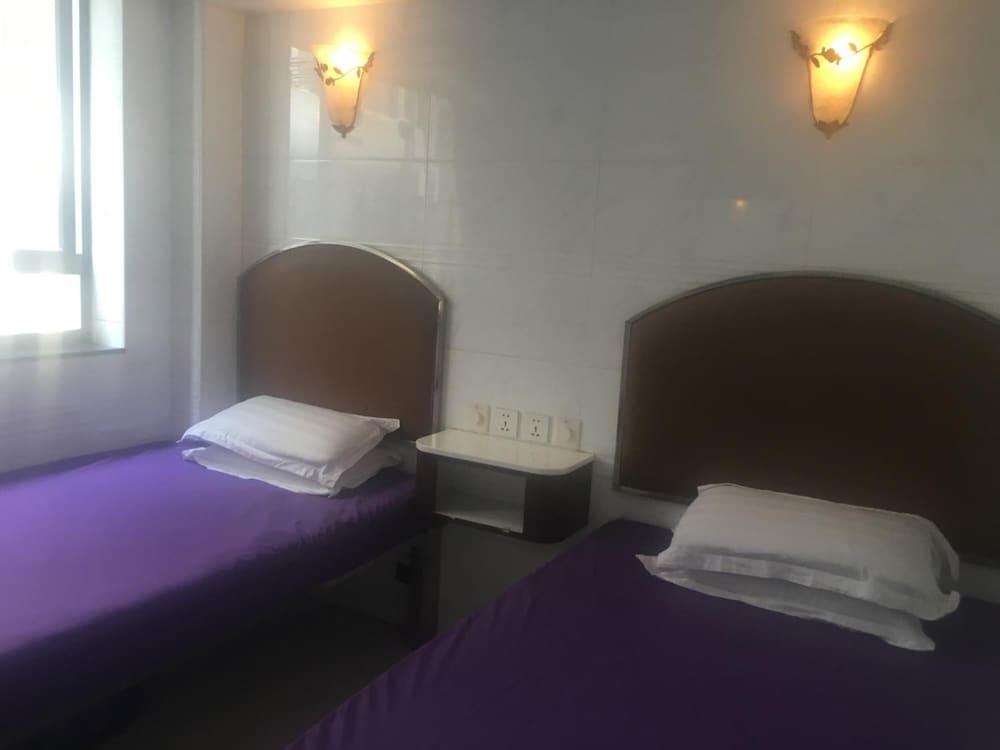 Фото Kowloon Youth Village Tsim Sha Tsui