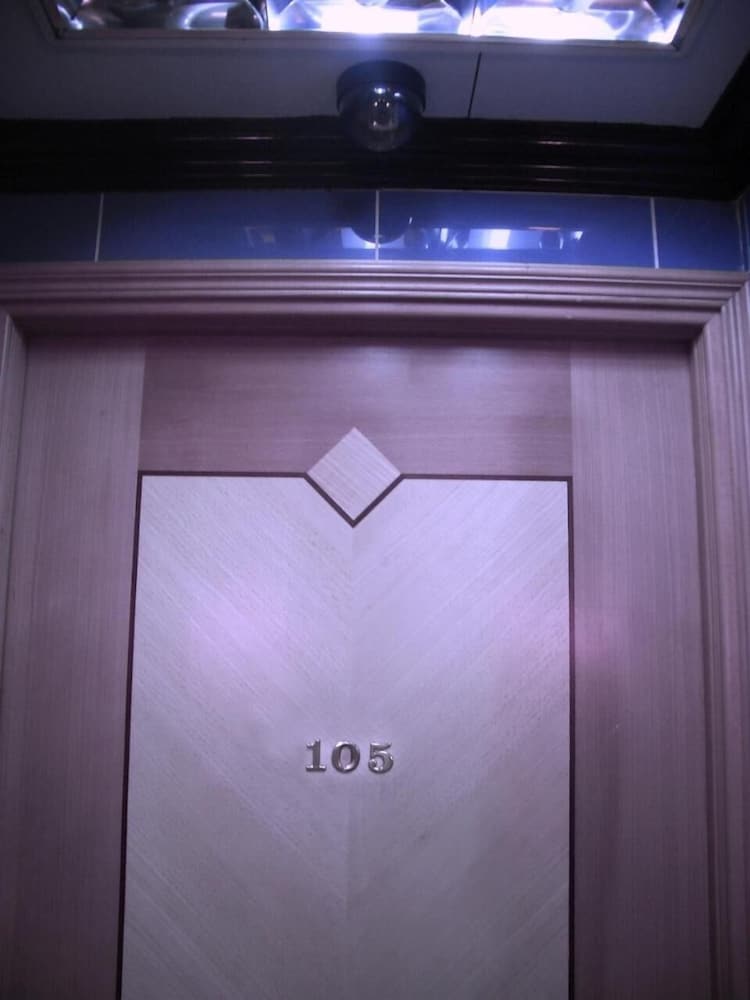 Фото Kowloon Youth Village Tsim Sha Tsui