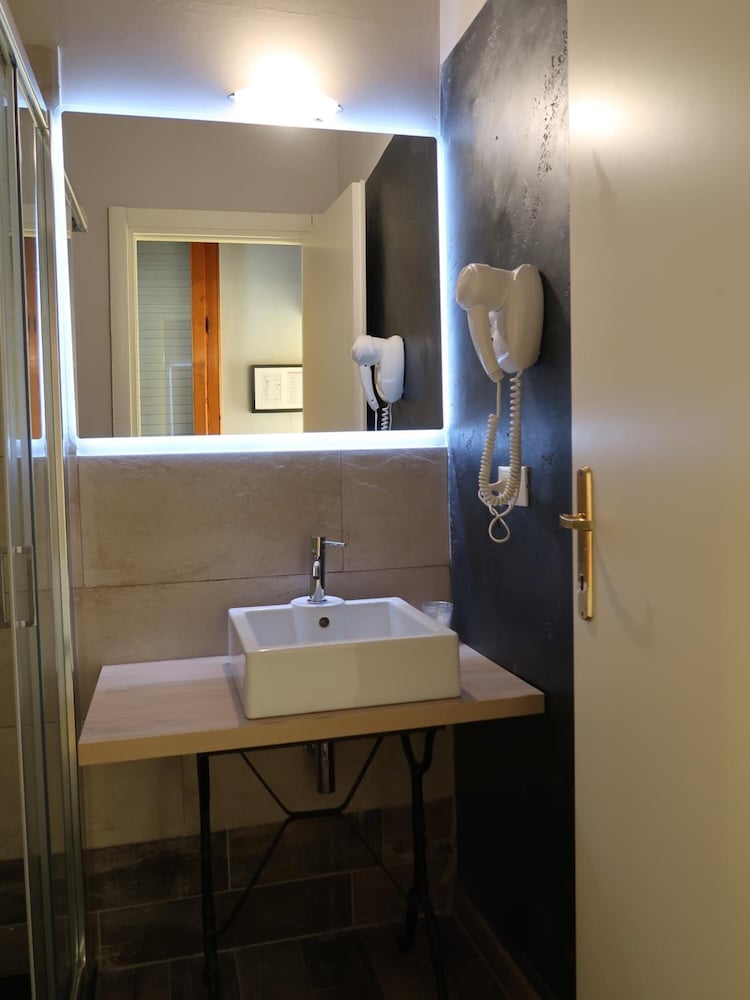 Фото Hotel Marine