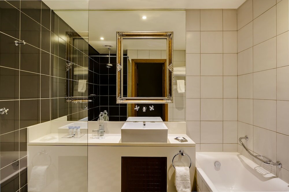 Фото Anew Hotel Hilton Pietermaritzburg