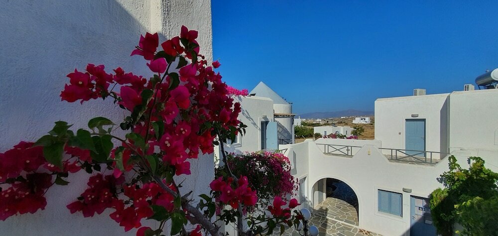 Фото Teoria Paros Matsas Windmill