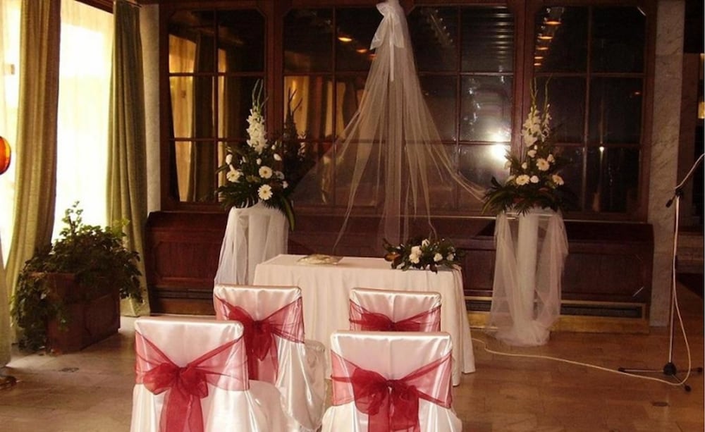 Фото Hotel Konferencia