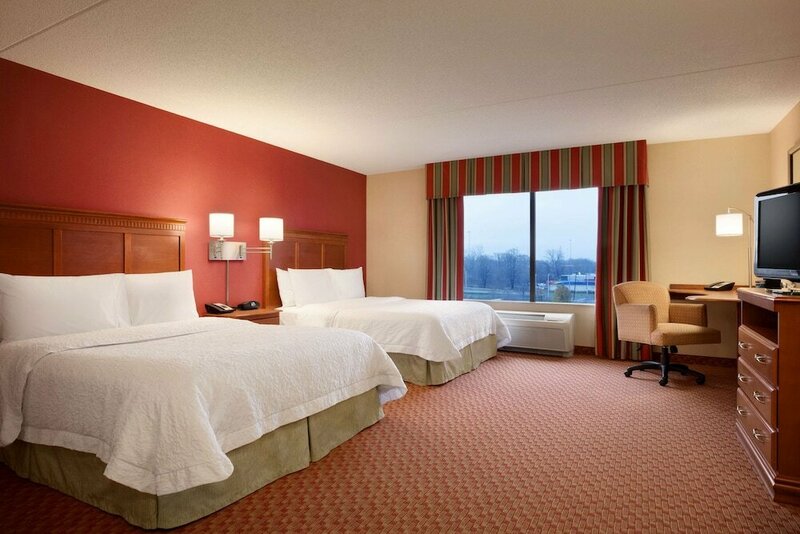 Гостиница Hampton Inn & Suites Hartford/East Hartford