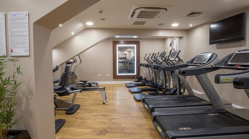 Фото DoubleTree by Hilton Milton Keynes